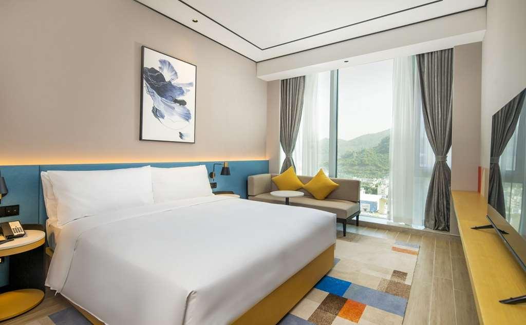 Hilton Garden Inn Shenzhen Airport,Enjoy 24-Hour One Way Free Delivery From Hotel To Shenzhen Baoan Airport On The Hour Værelse billede