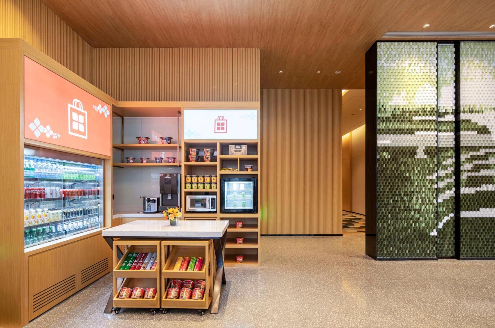 Hilton Garden Inn Shenzhen Airport,Enjoy 24-Hour One Way Free Delivery From Hotel To Shenzhen Baoan Airport On The Hour Eksteriør billede